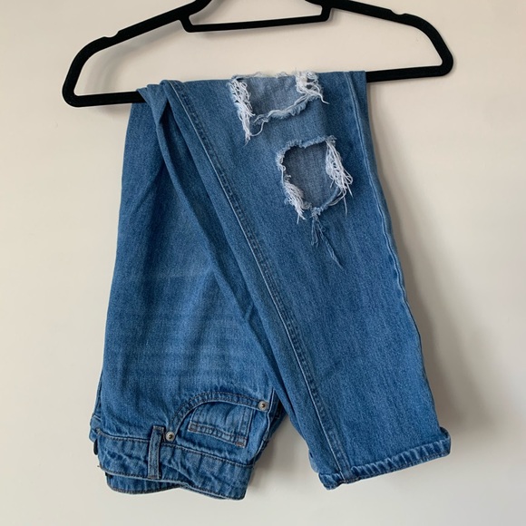 Ripped mom jeans, Forever 21 - Picture 3 of 4